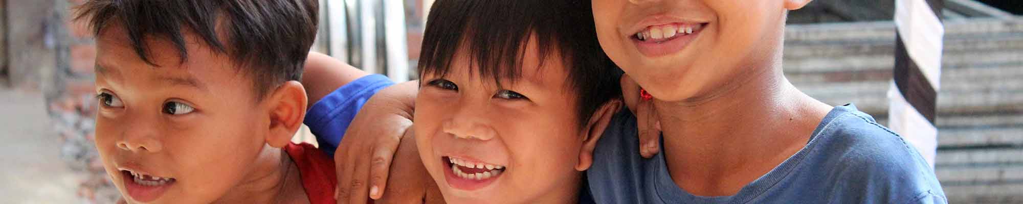 3 enfants Cambodgiens soutenus par l'Association Taramana