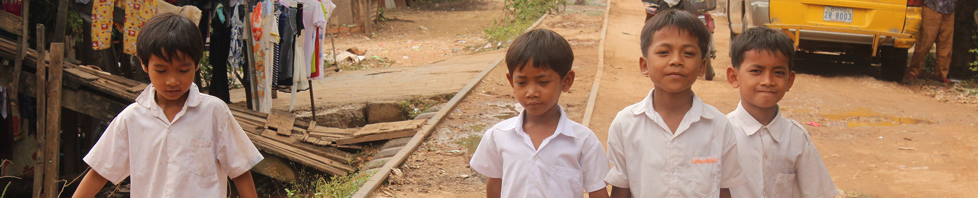 Enfants cambodgien du bidonville de Boeng Salang